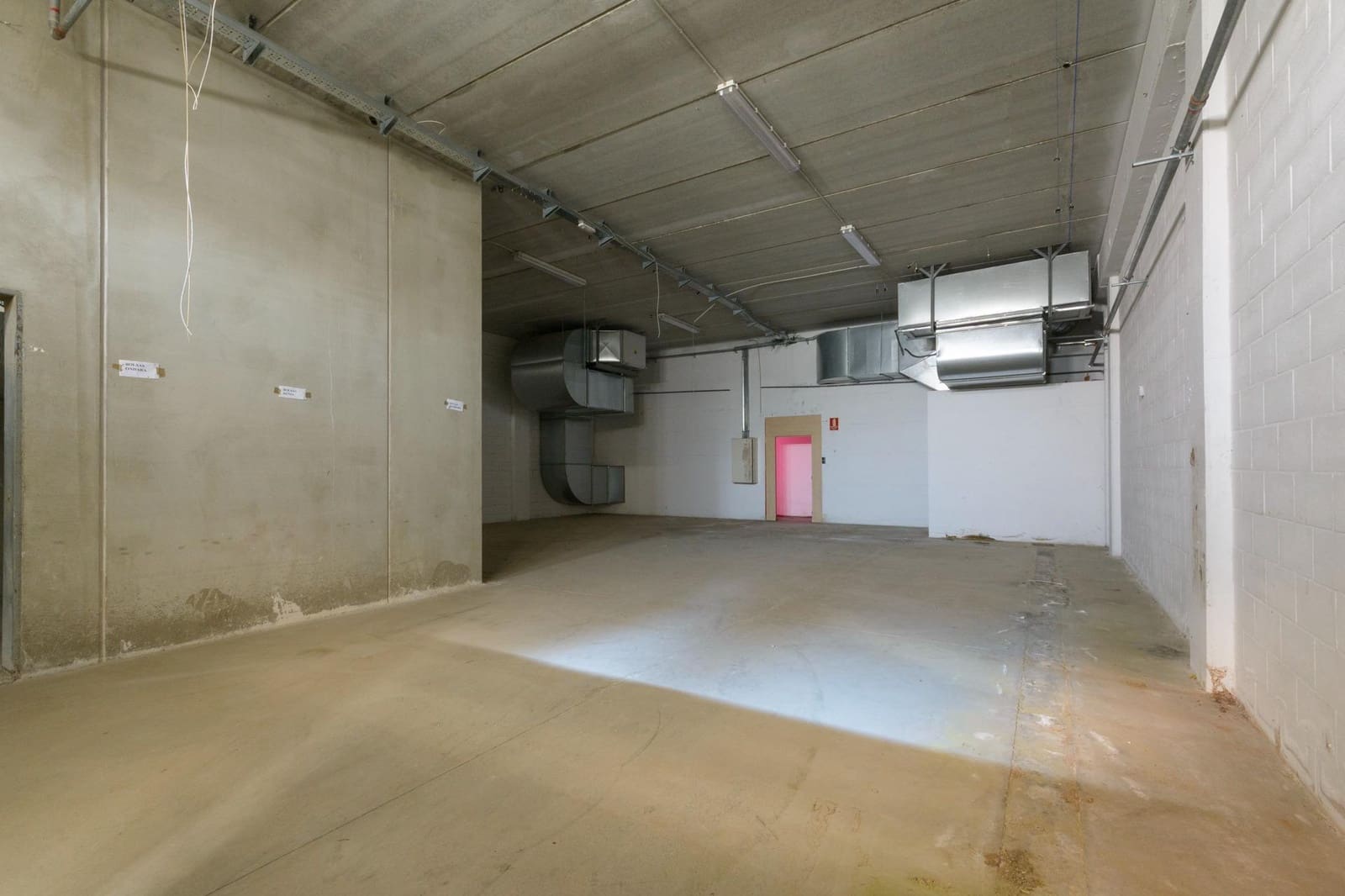 Commercial for sale in Gandia - € 650,000 (Ref: 9876567)