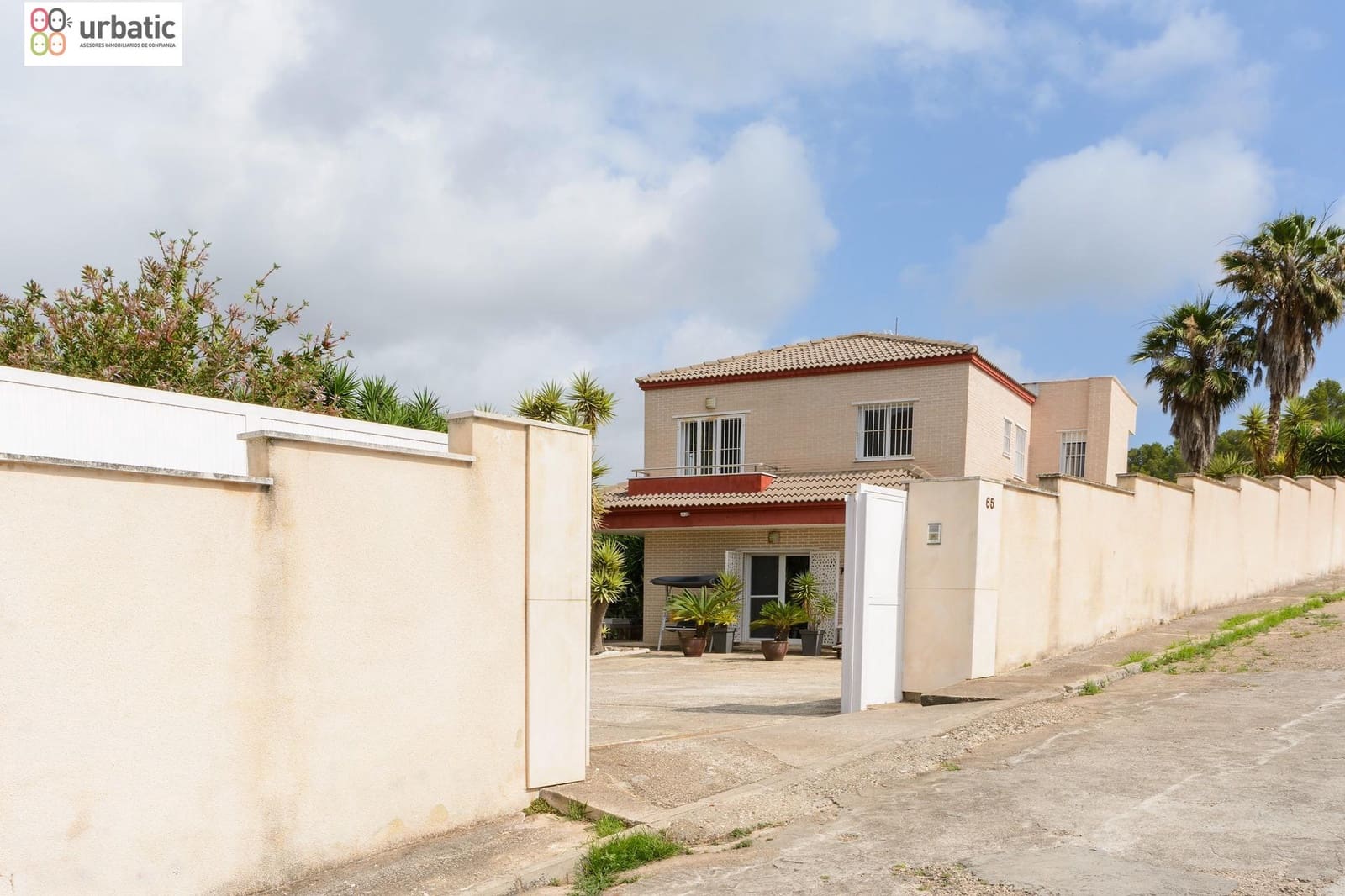 4 Zimmer Villa zu verkaufen in Gandia mit Garage - 415.000 € (Ref: 9882032)
