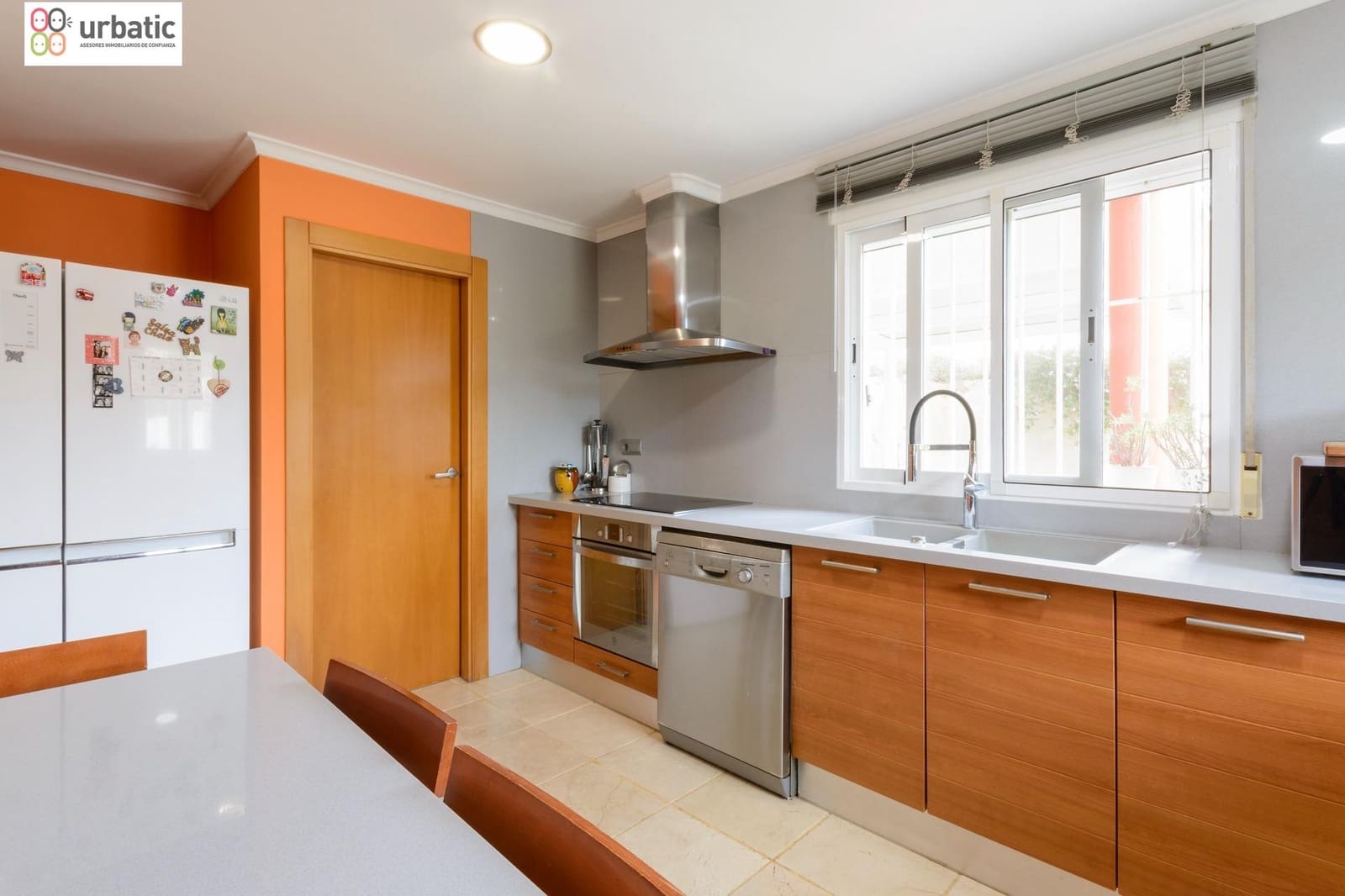 4 Zimmer Villa zu verkaufen in Gandia mit Garage - 415.000 € (Ref: 9882032)