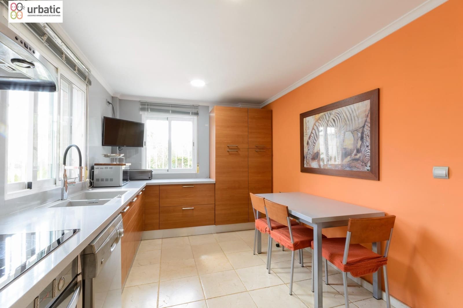 4 Zimmer Villa zu verkaufen in Gandia mit Garage - 415.000 € (Ref: 9882032)