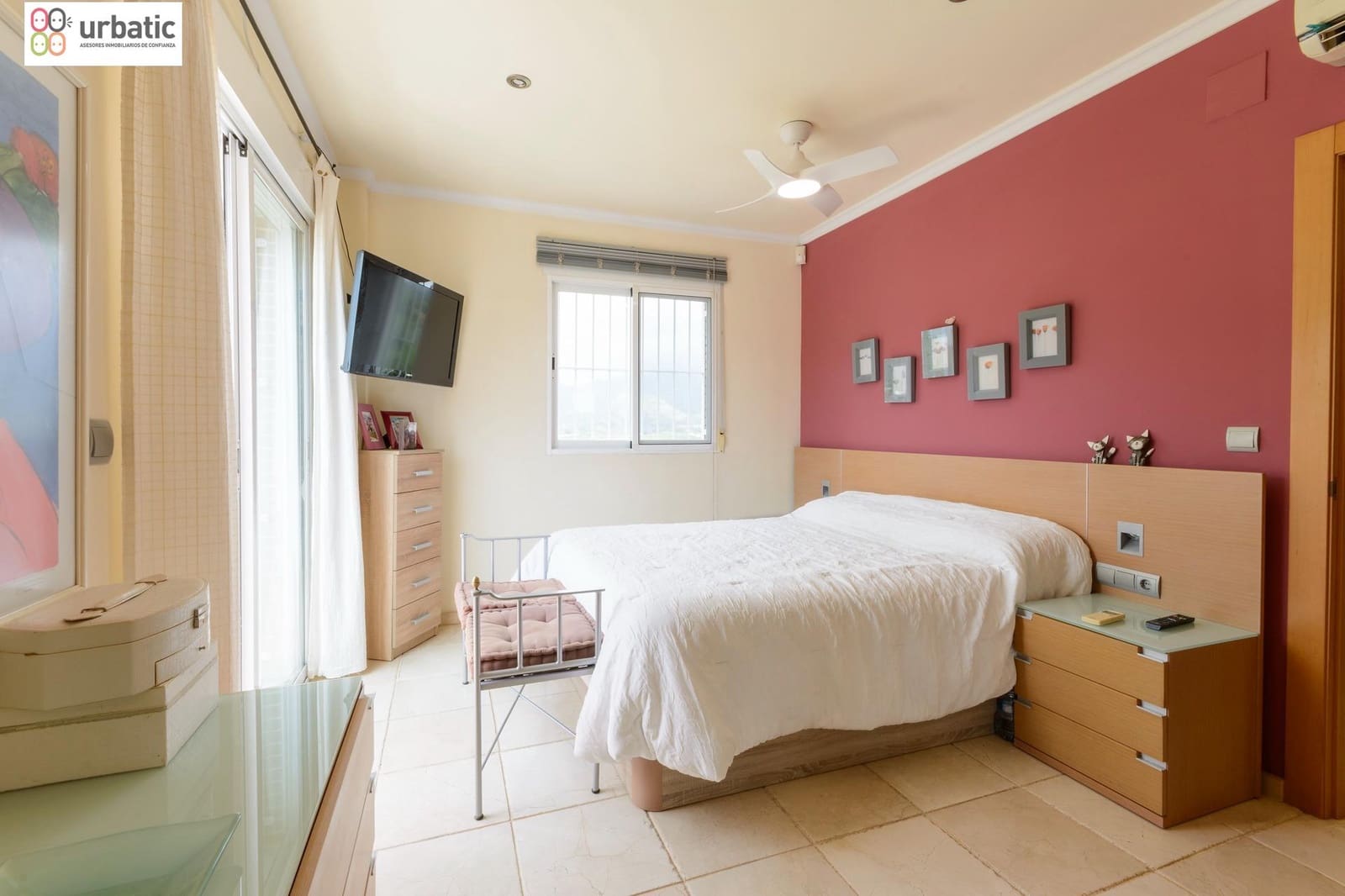 4 Zimmer Villa zu verkaufen in Gandia mit Garage - 415.000 € (Ref: 9882032)