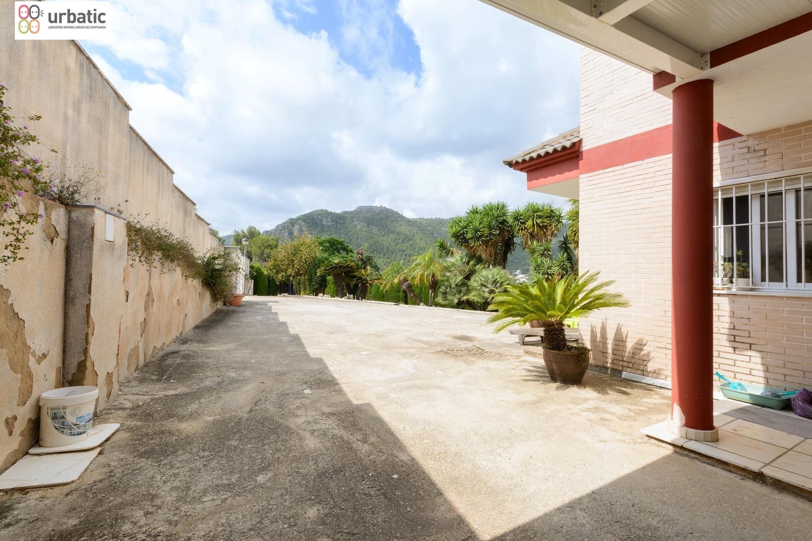 4 Zimmer Villa zu verkaufen in Gandia mit Garage - 415.000 € (Ref: 9882032)