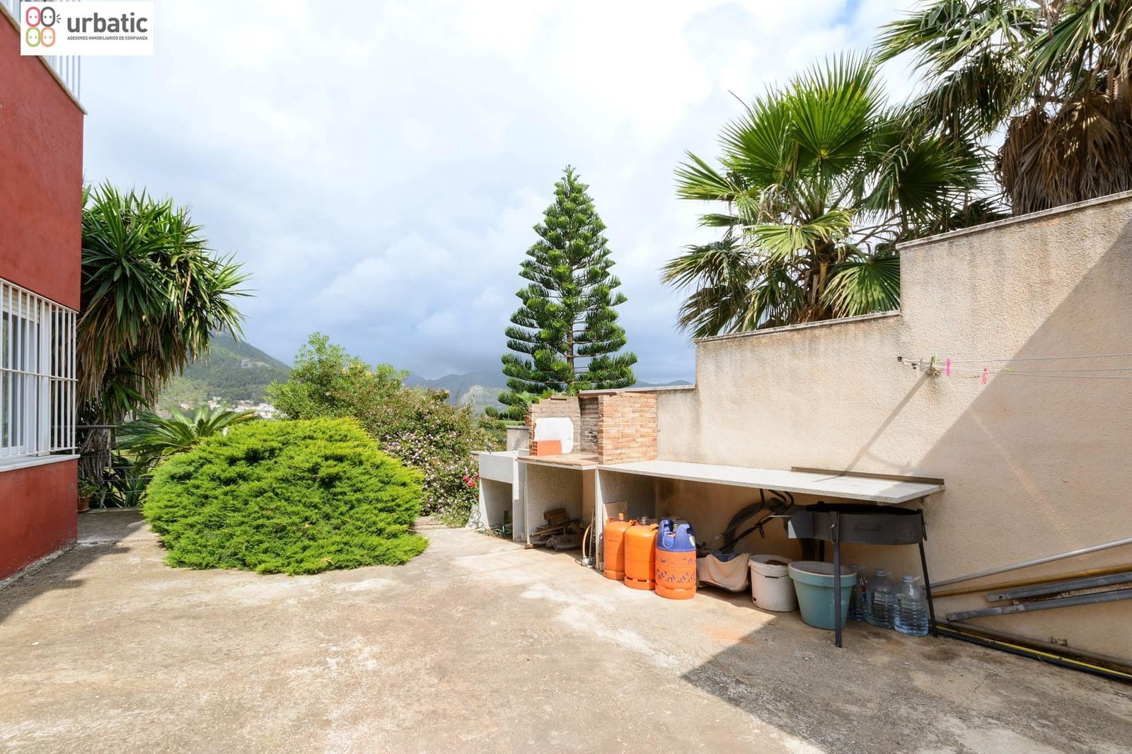 4 Zimmer Villa zu verkaufen in Gandia mit Garage - 415.000 € (Ref: 9882032)