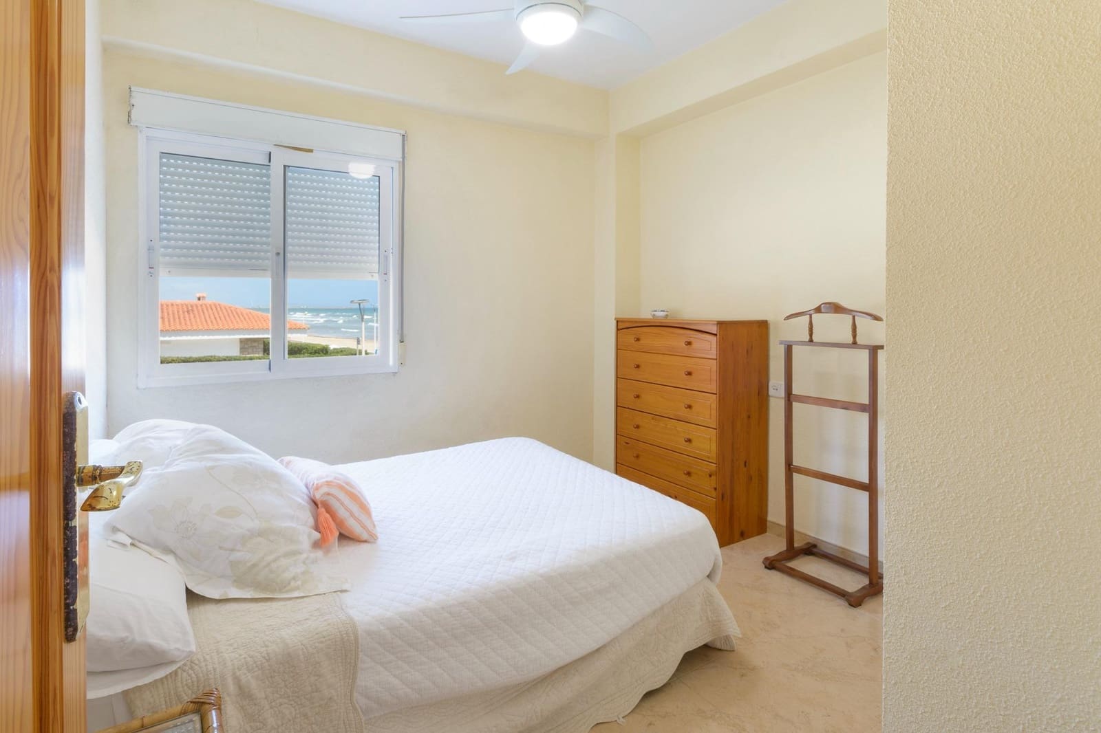 4 bedroom Apartment for sale in Bellreguard - € 250,000 (Ref: 9882033)