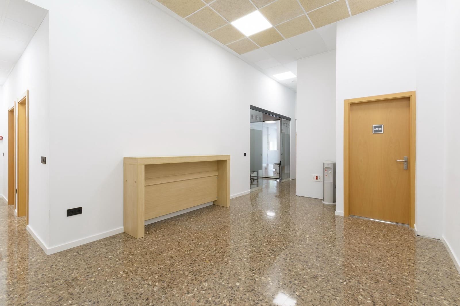 5 camera da letto Ufficio da affittare in Gandia - 300 € (Rif: 9892495)