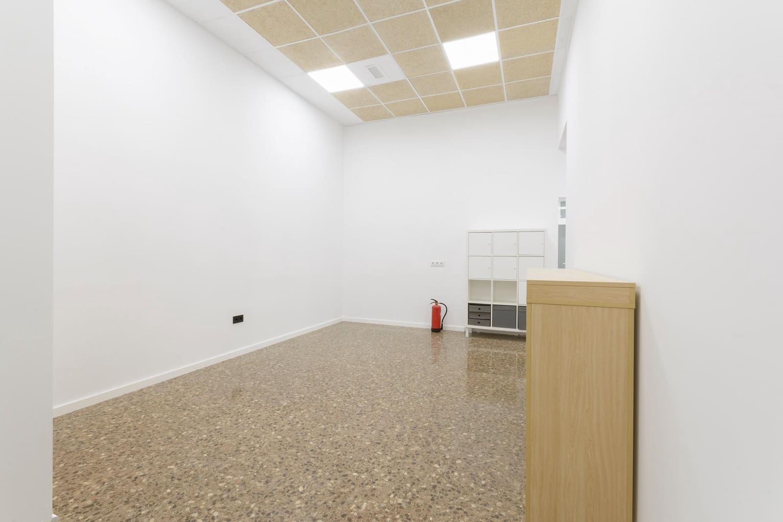 5 camera da letto Ufficio da affittare in Gandia - 300 € (Rif: 9892495)