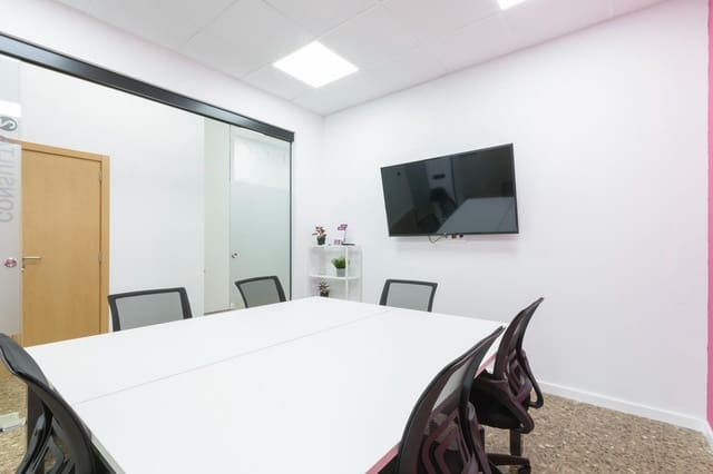 5 camera da letto Ufficio da affittare in Gandia - 300 € (Rif: 9892495)