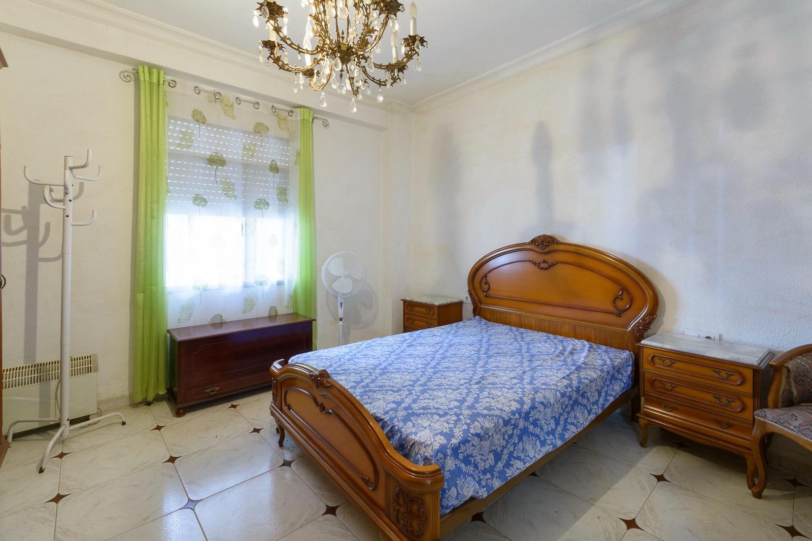 Apartamento de 3 habitaciones en Gandia en venta - 139.900 € (Ref: 9898923)