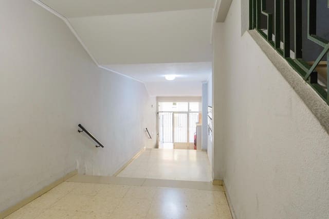 4 makuuhuone Asunto myytävänä paikassa Gandia - 139 000 € (Ref: 9913290)