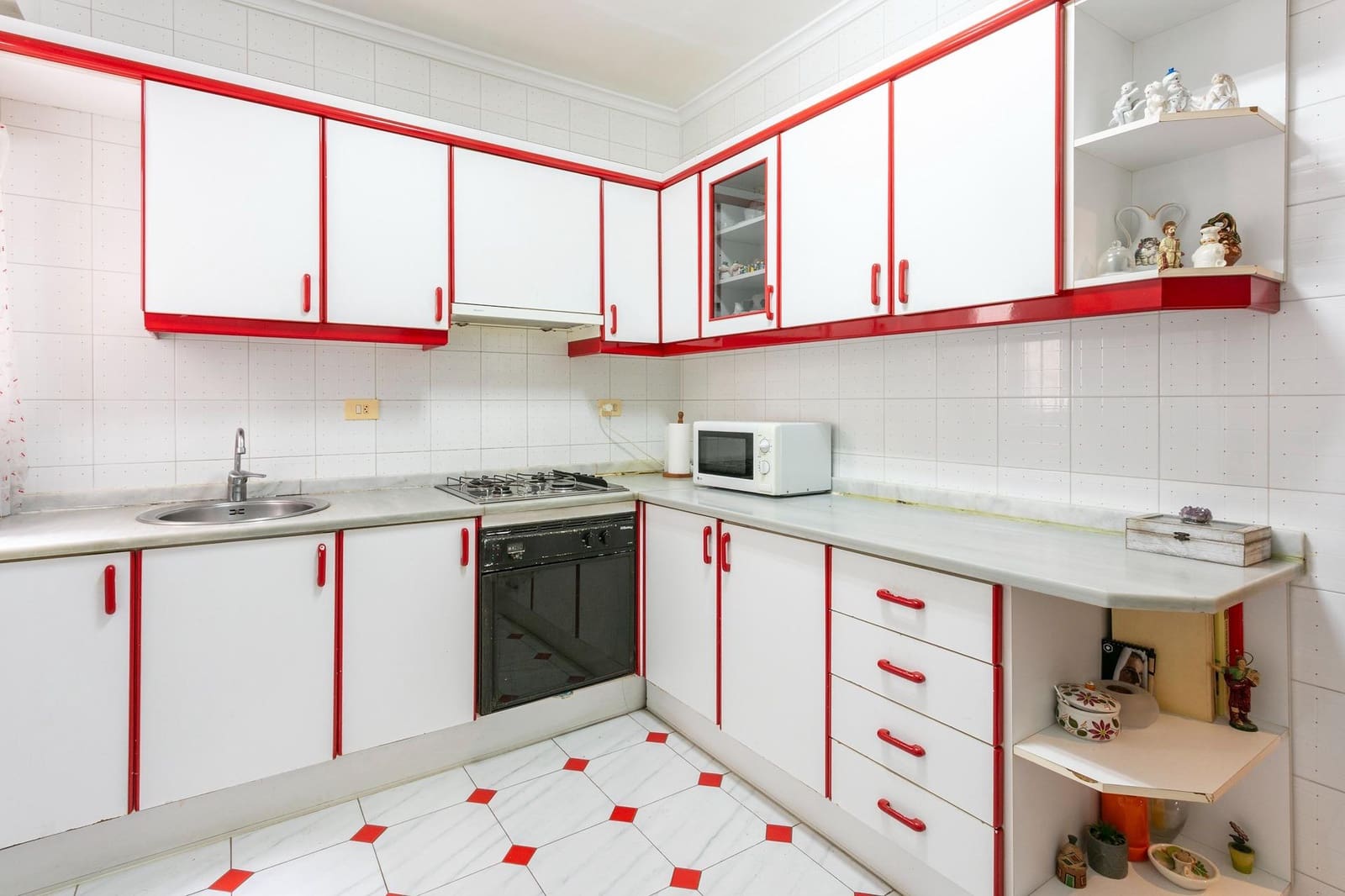 3 soverom Leilighet til salgs i Gandia - € 110 000 (Ref: 9934313)
