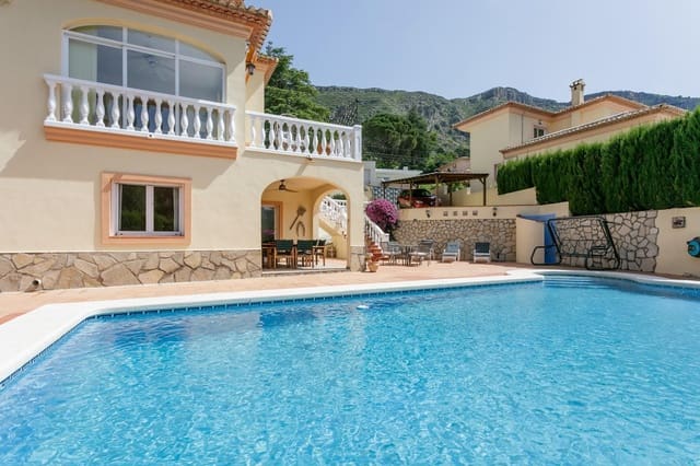 6 sypialnia Willa na sprzedaż w La Drova, Barx z basenem garażem - 565 000 € (Ref: 9940077)