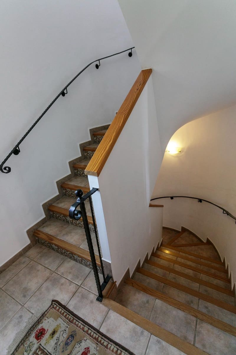 6 sypialnia Willa na sprzedaż w La Drova z basenem garażem - 565 000 € (Ref: 9940077)