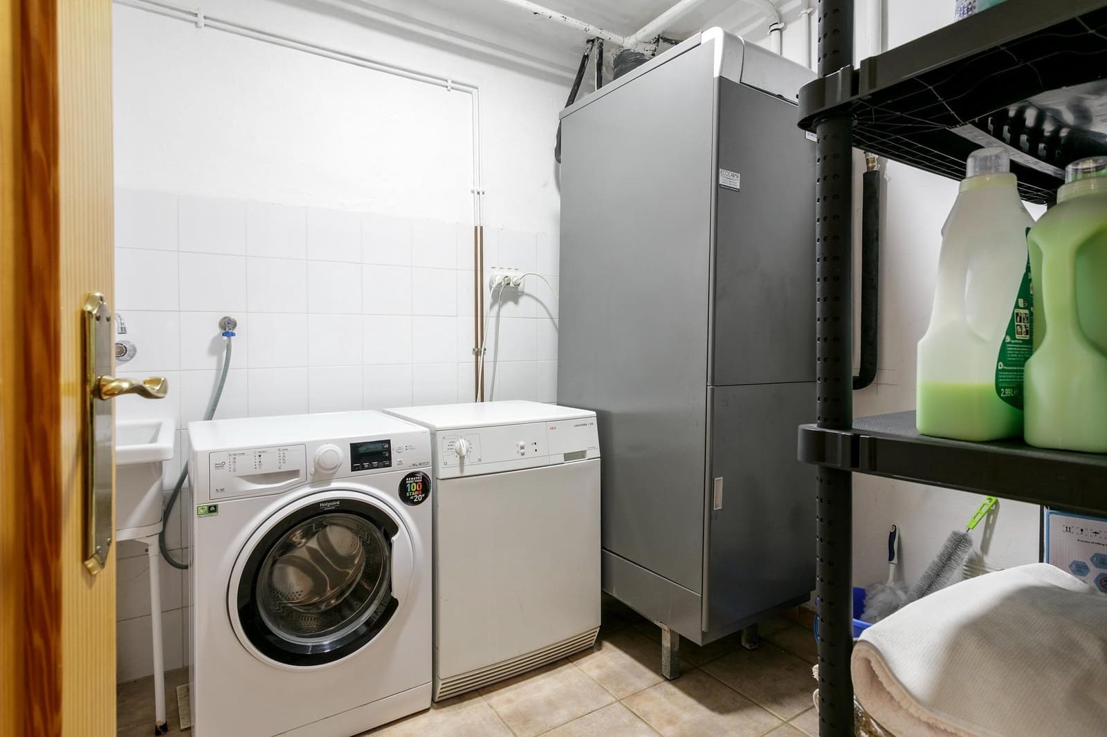 6 sypialnia Willa na sprzedaż w La Drova z basenem garażem - 565 000 € (Ref: 9940077)