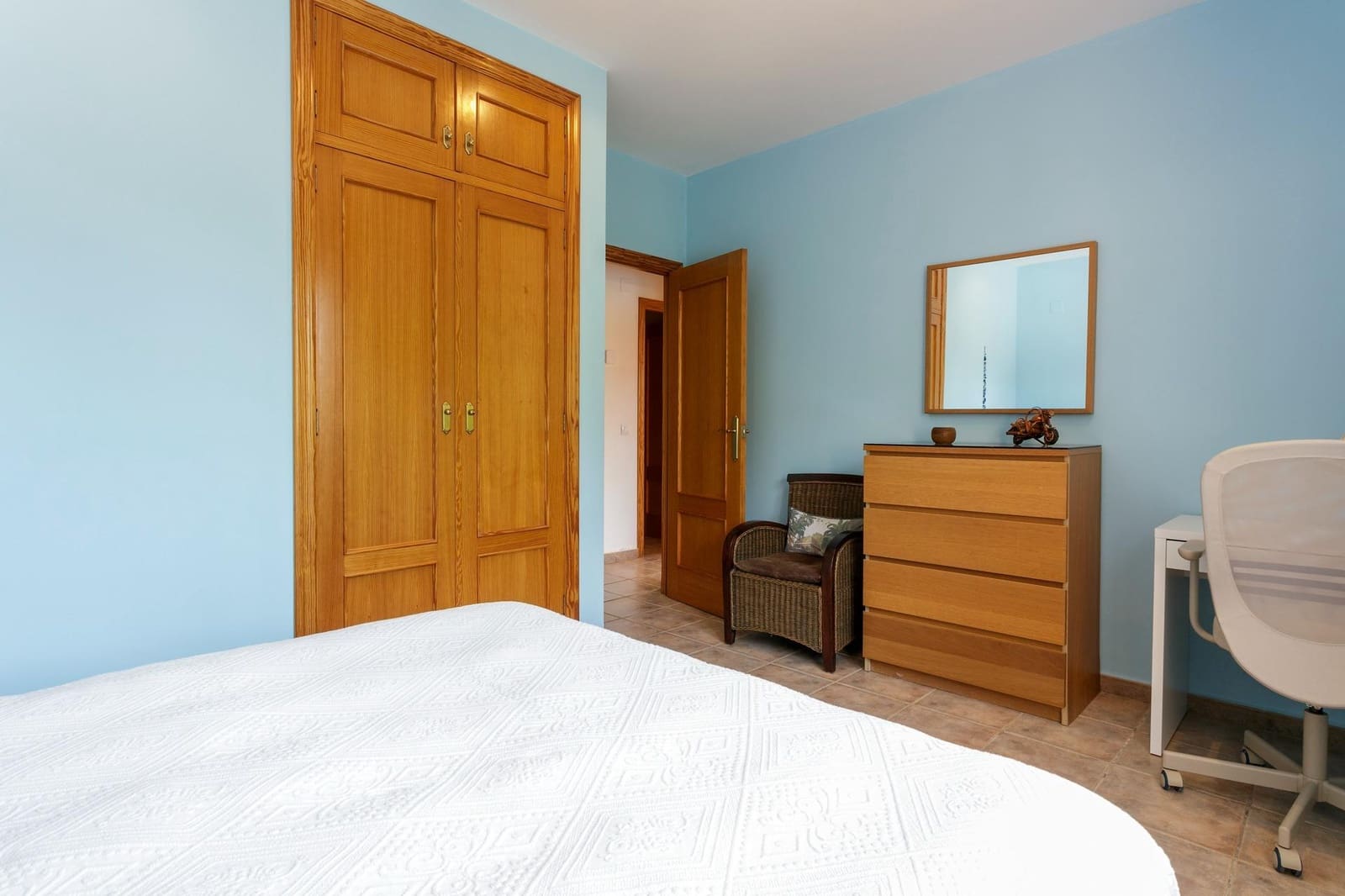 6 sypialnia Willa na sprzedaż w La Drova z basenem garażem - 565 000 € (Ref: 9940077)