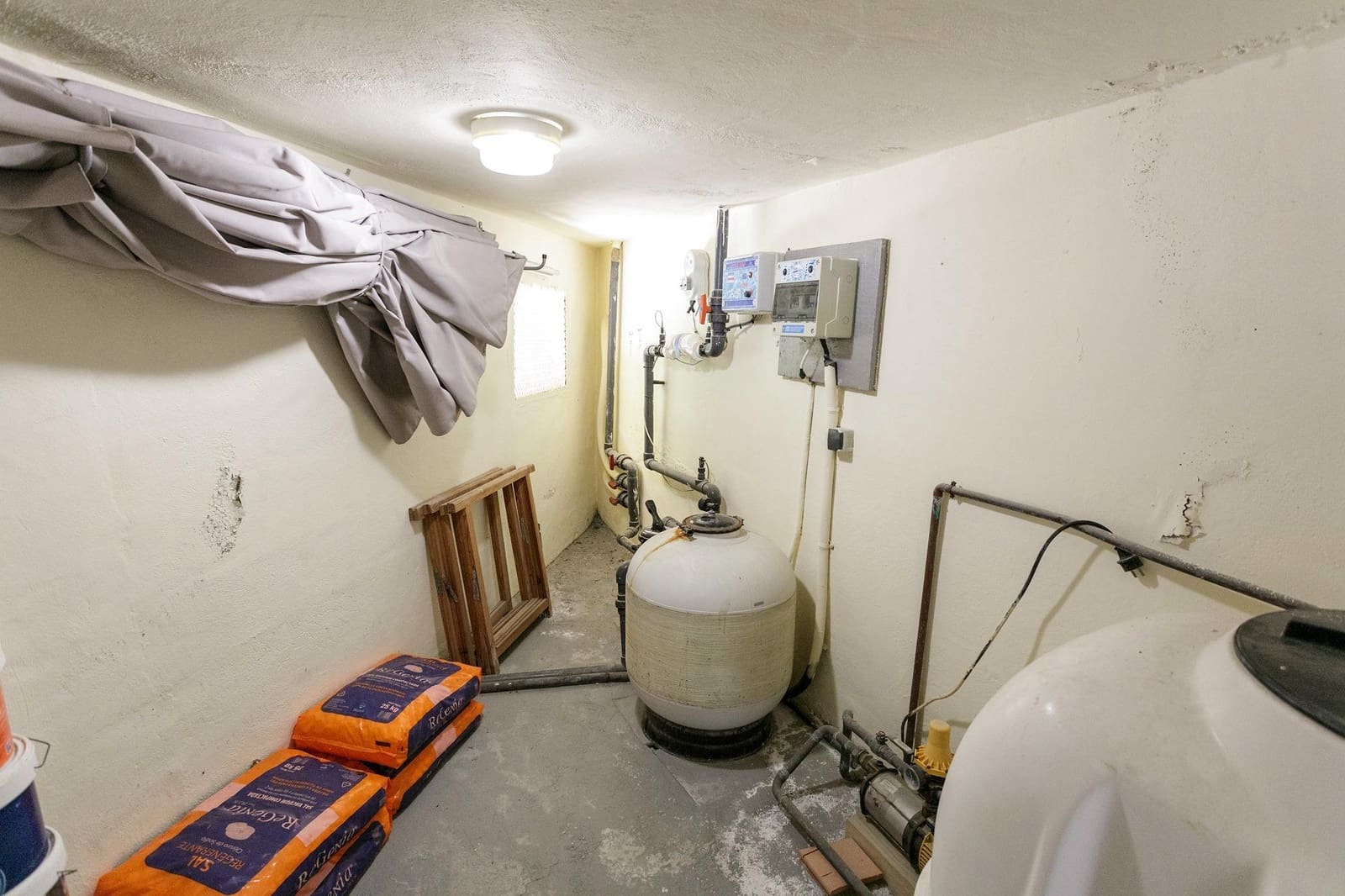 6 sypialnia Willa na sprzedaż w La Drova z basenem garażem - 565 000 € (Ref: 9940077)
