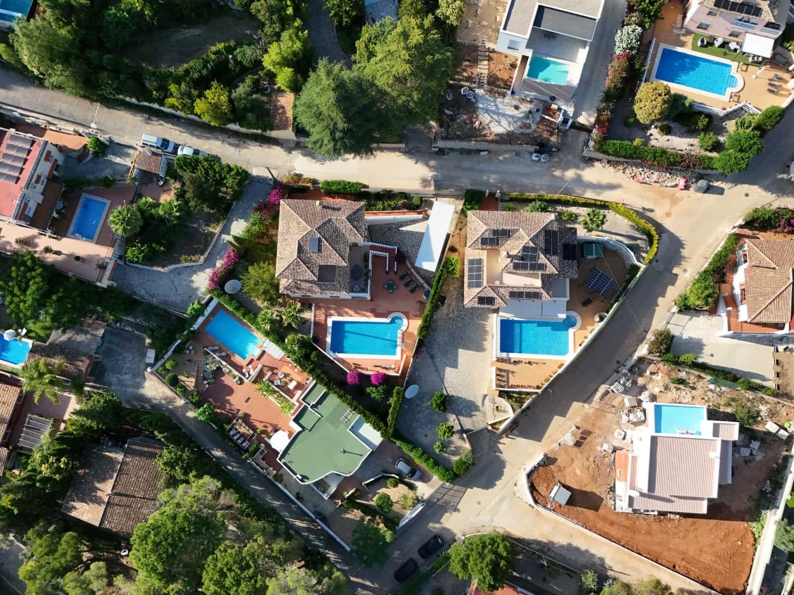 6 sypialnia Willa na sprzedaż w La Drova z basenem garażem - 565 000 € (Ref: 9940077)