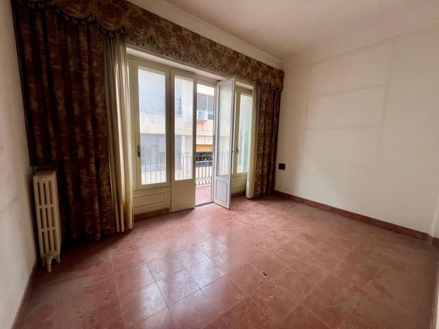 7 makuuhuone Asunto myytävänä paikassa Centro, Elche / Elx - 350 000 € (Ref: 9963196)