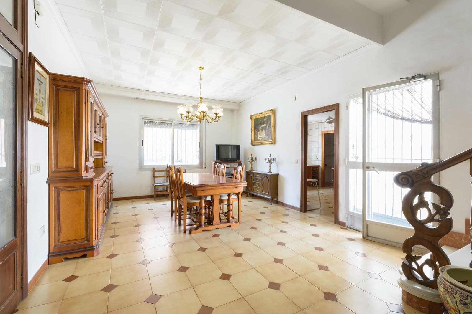4 bedroom Townhouse for sale in Palma de Gandia with garage - € 225,000 (Ref: 9965385)
