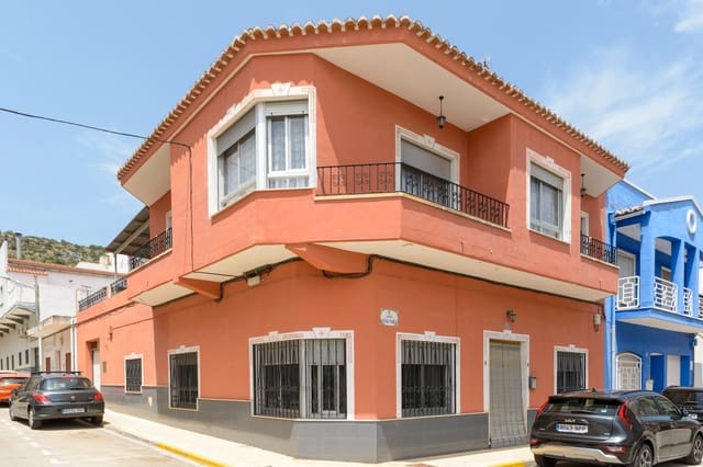 4 slaapkamer Huis te koop in Palma de Gandía met garage - € 225.000 (Ref: 9965385)