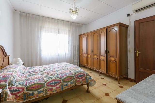 4 slaapkamer Huis te koop in Palma de Gandía met garage - € 225.000 (Ref: 9965385)