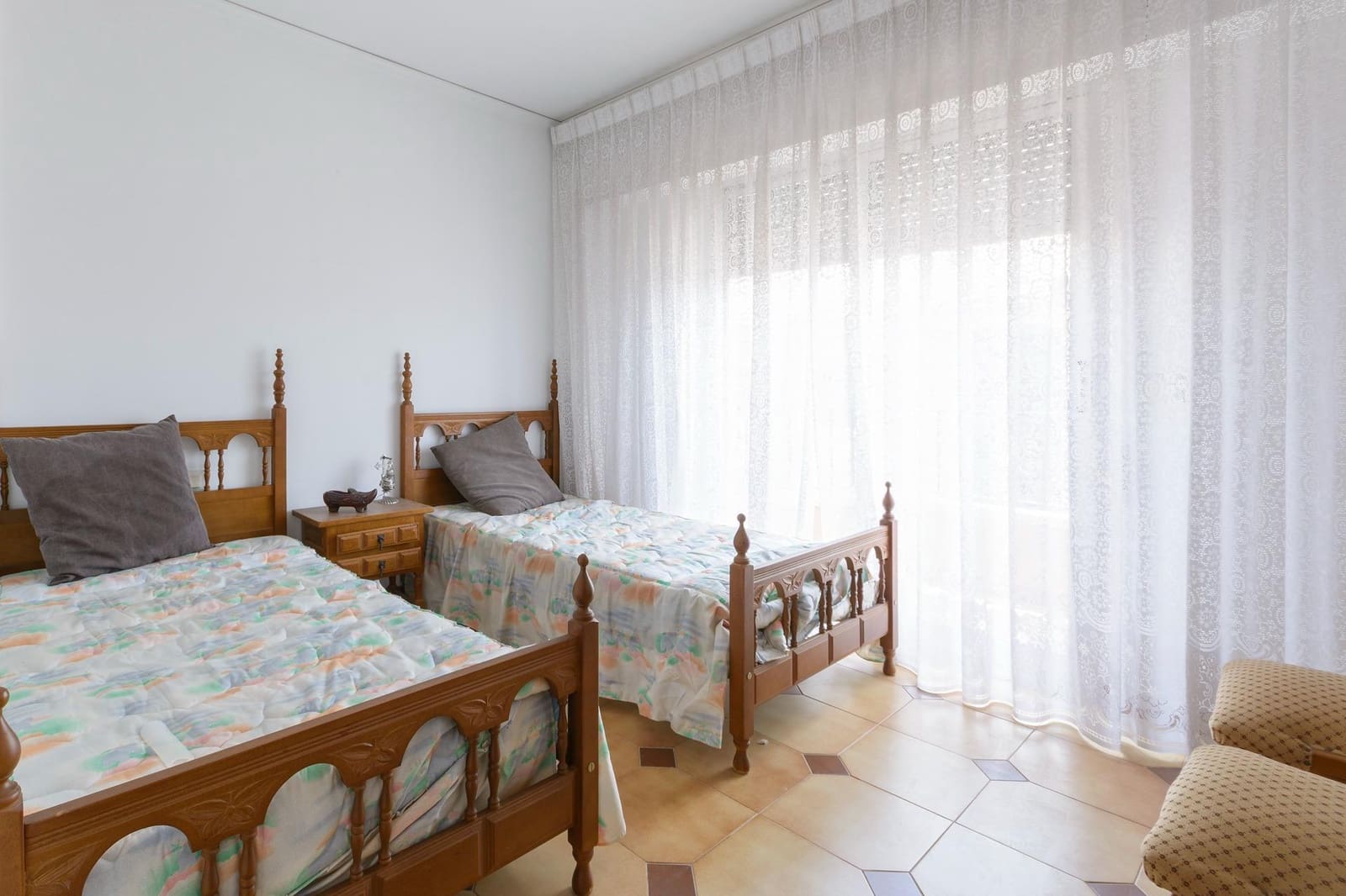 4 bedroom Townhouse for sale in Palma de Gandia with garage - € 225,000 (Ref: 9965385)