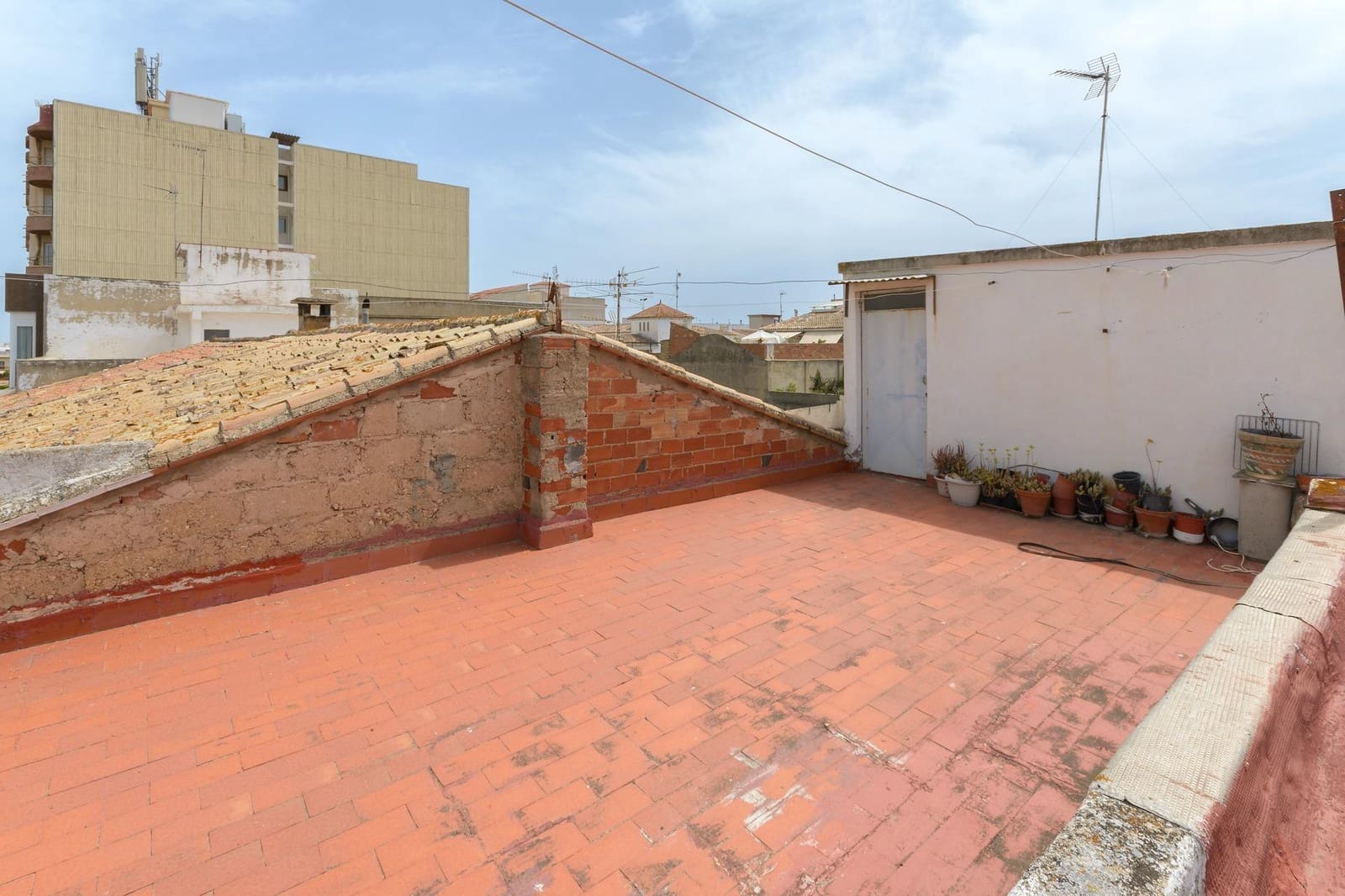 Casa de 8 habitaciones en Real de Gandía en venta con garaje - 198.000 € (Ref: 9970731)