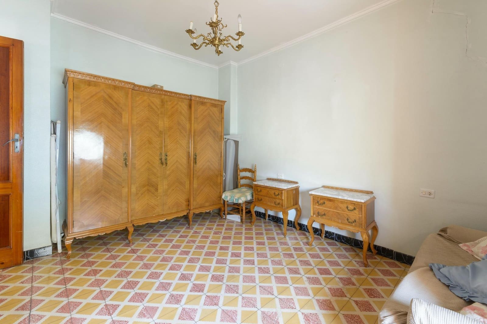 Casa de 8 habitaciones en Real de Gandía en venta con garaje - 198.000 € (Ref: 9970731)