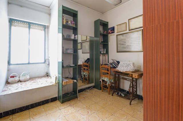 Casa de 8 habitaciones en Real de Gandía en venta con garaje - 198.000 € (Ref: 9970731)