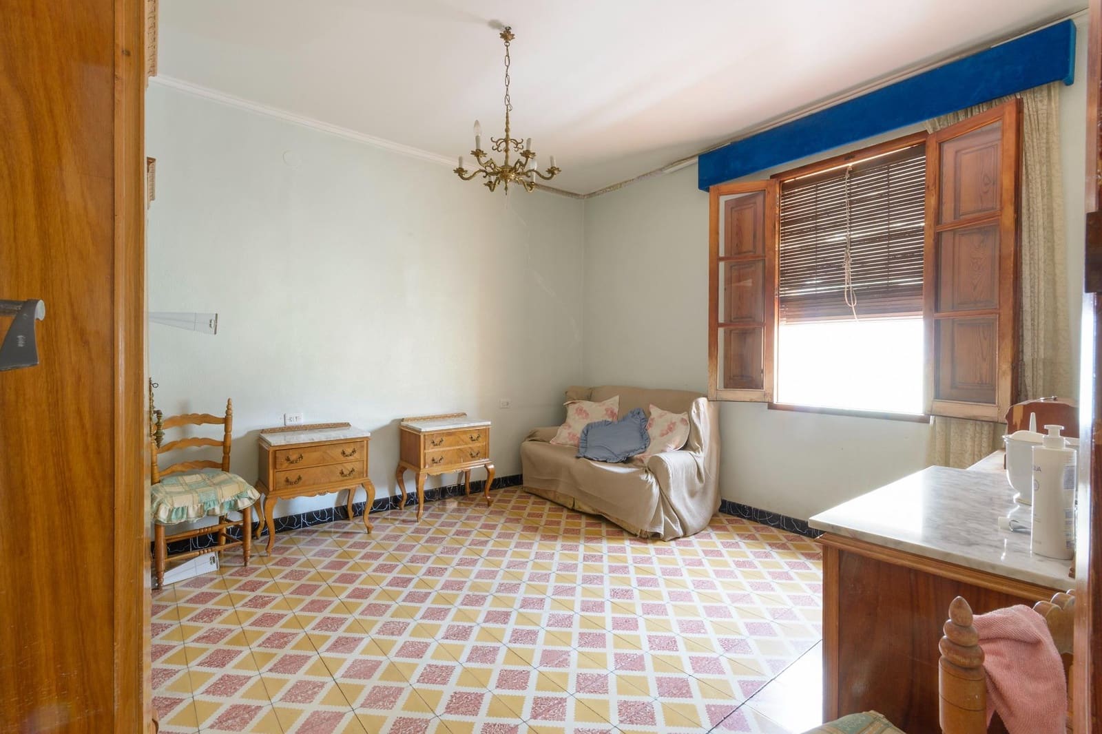 Casa de 8 habitaciones en Real de Gandía en venta con garaje - 198.000 € (Ref: 9970731)