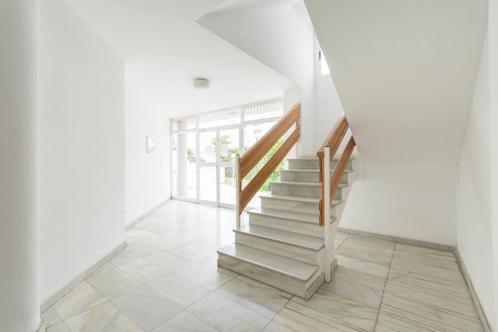 1 slaapkamer Appartement te koop in Gandia met zwembad - € 136.000 (Ref: 9985077)