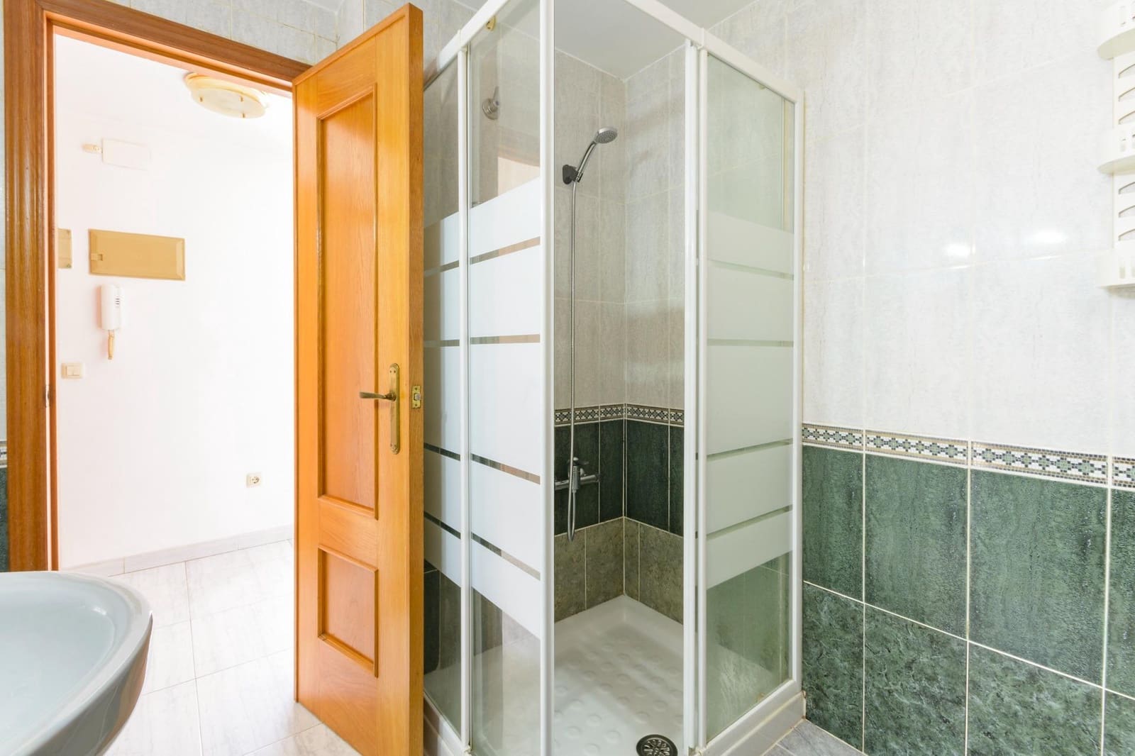 1 slaapkamer Appartement te koop in Gandia met zwembad - € 136.000 (Ref: 9985077)