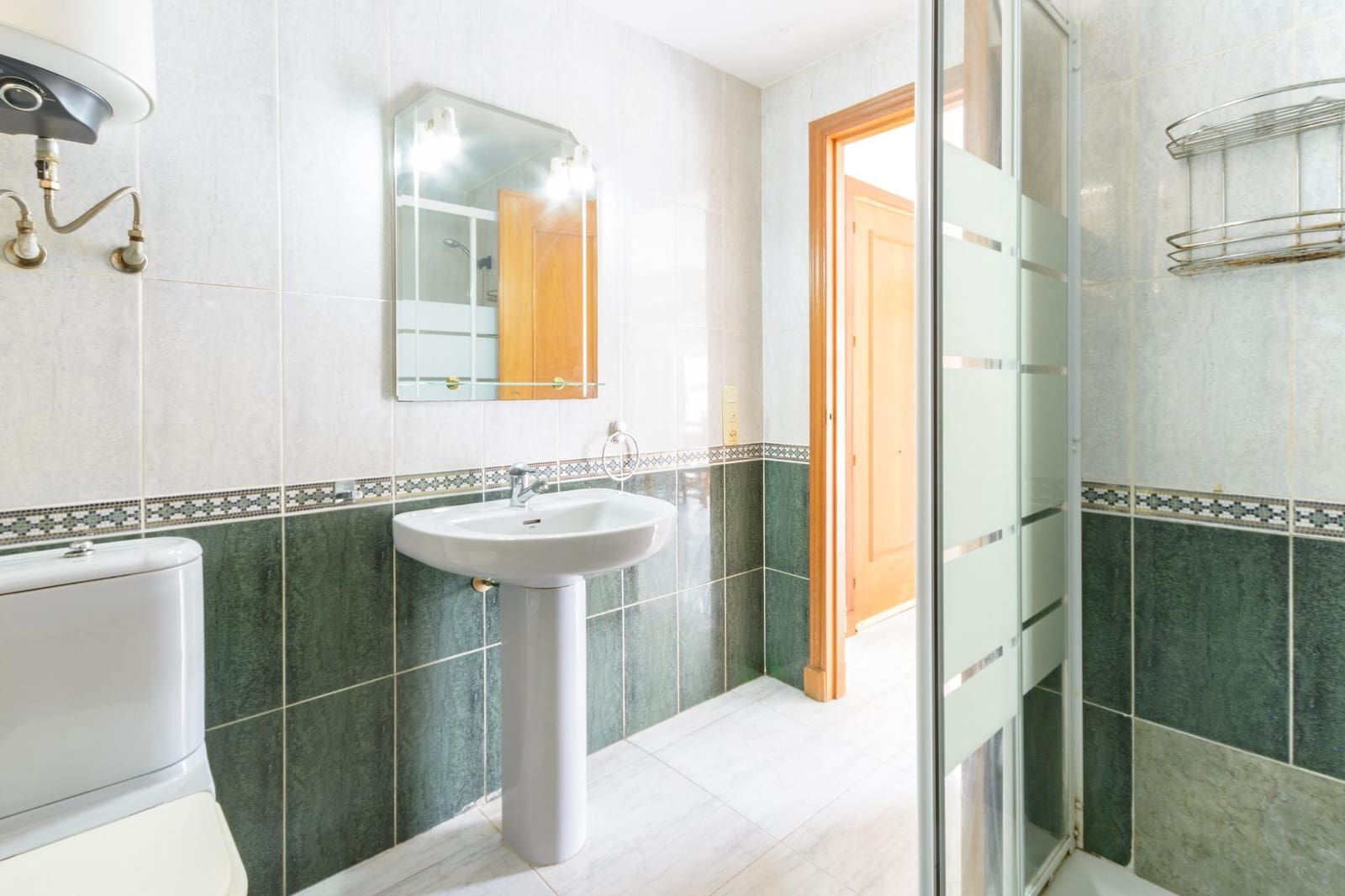 1 slaapkamer Appartement te koop in Gandia met zwembad - € 136.000 (Ref: 9985077)