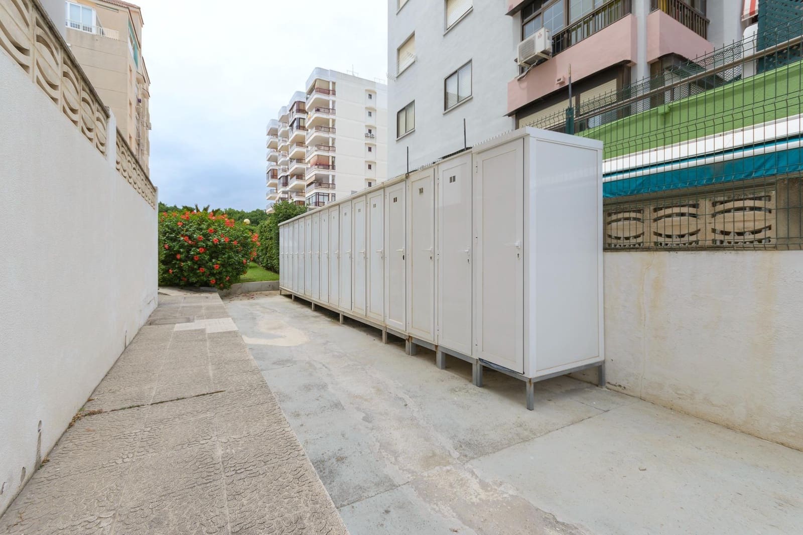 1 slaapkamer Appartement te koop in Gandia met zwembad - € 136.000 (Ref: 9985077)