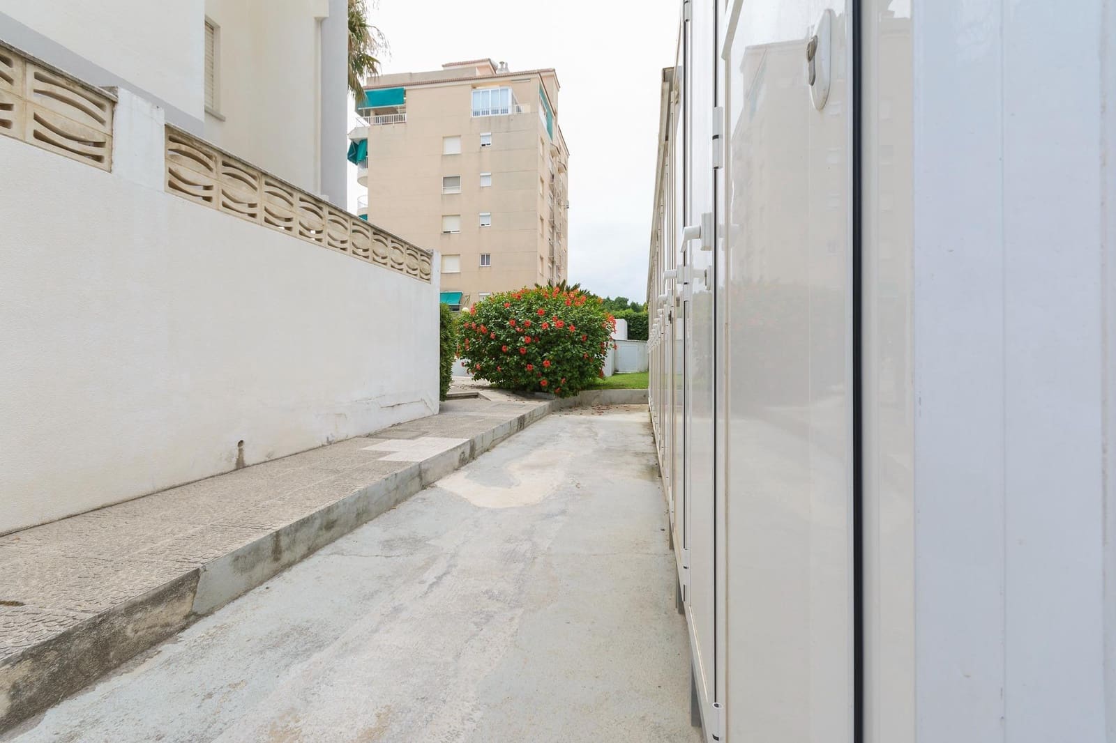 1 slaapkamer Appartement te koop in Gandia met zwembad - € 136.000 (Ref: 9985077)