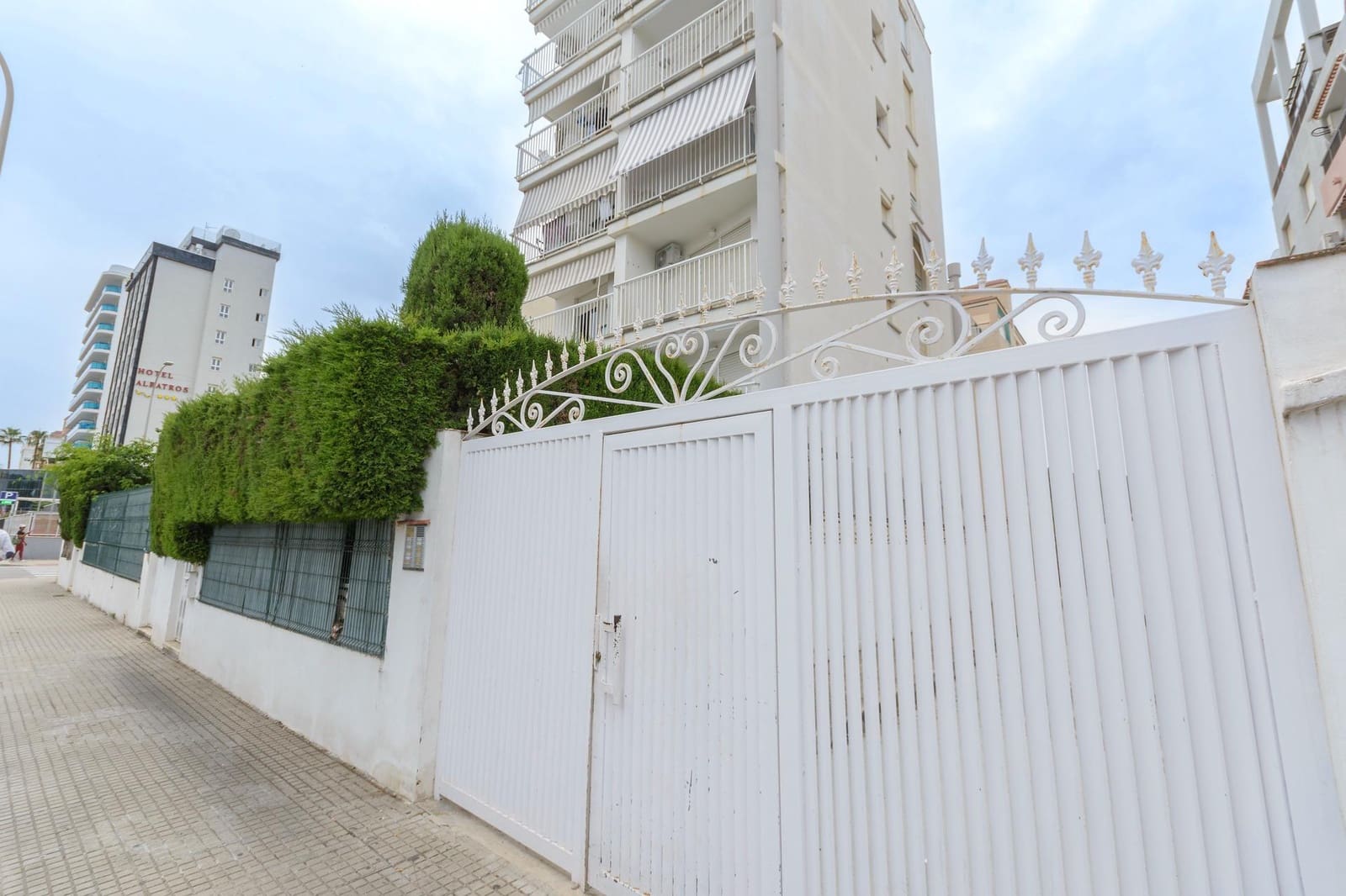 1 slaapkamer Appartement te koop in Gandia met zwembad - € 136.000 (Ref: 9985077)