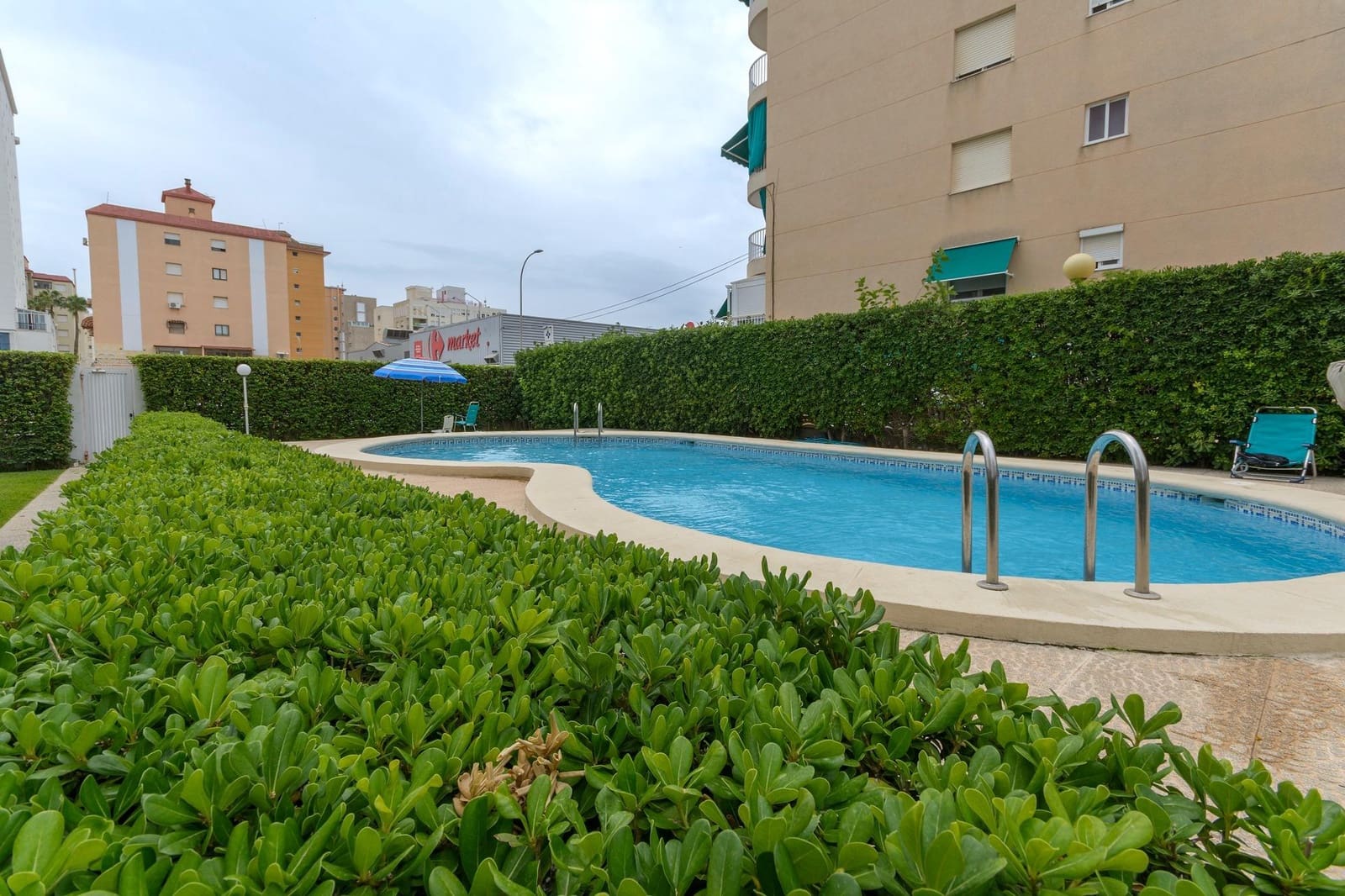 1 slaapkamer Appartement te koop in Gandia met zwembad - € 136.000 (Ref: 9985077)