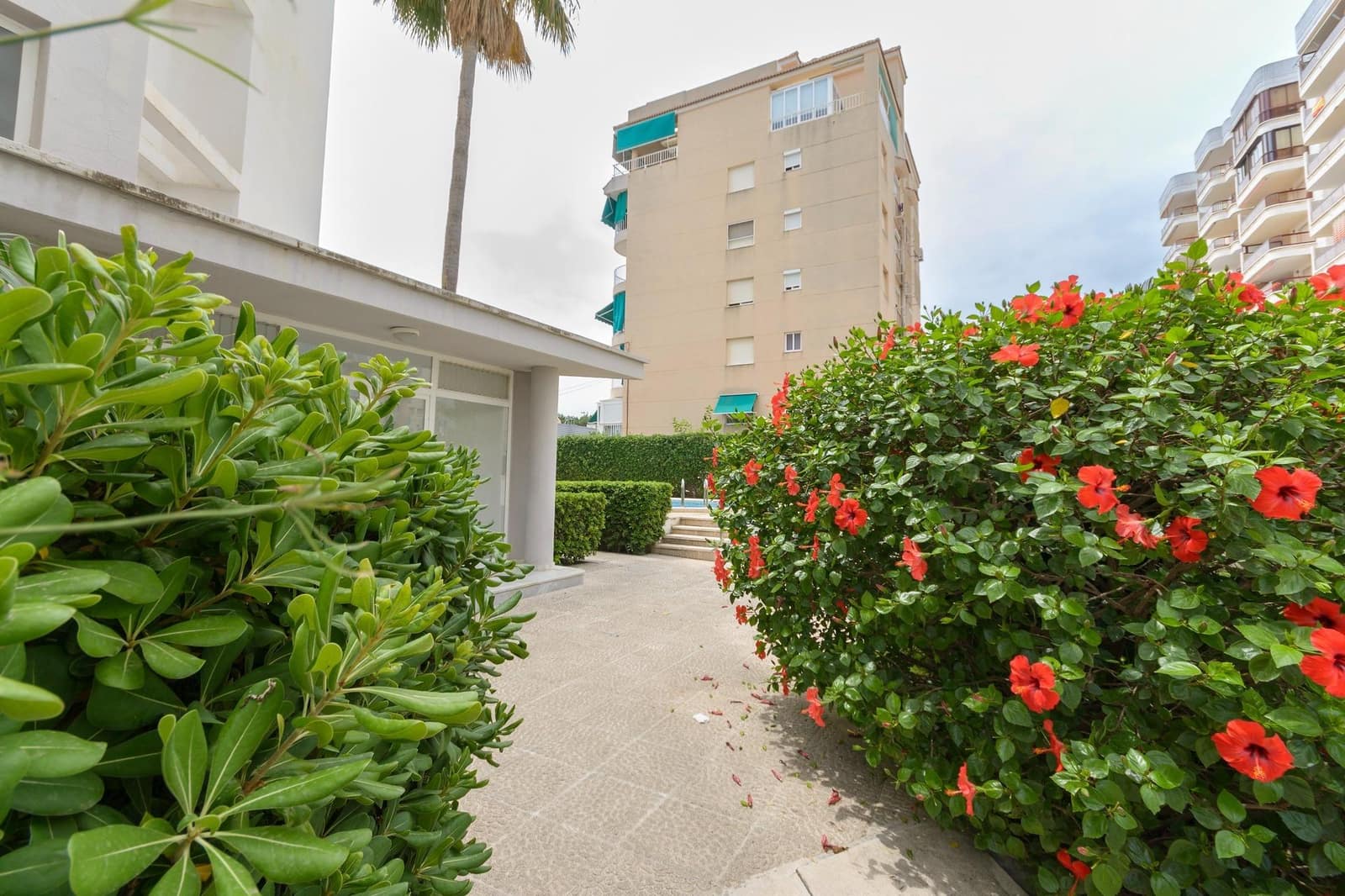 1 slaapkamer Appartement te koop in Gandia met zwembad - € 136.000 (Ref: 9985077)