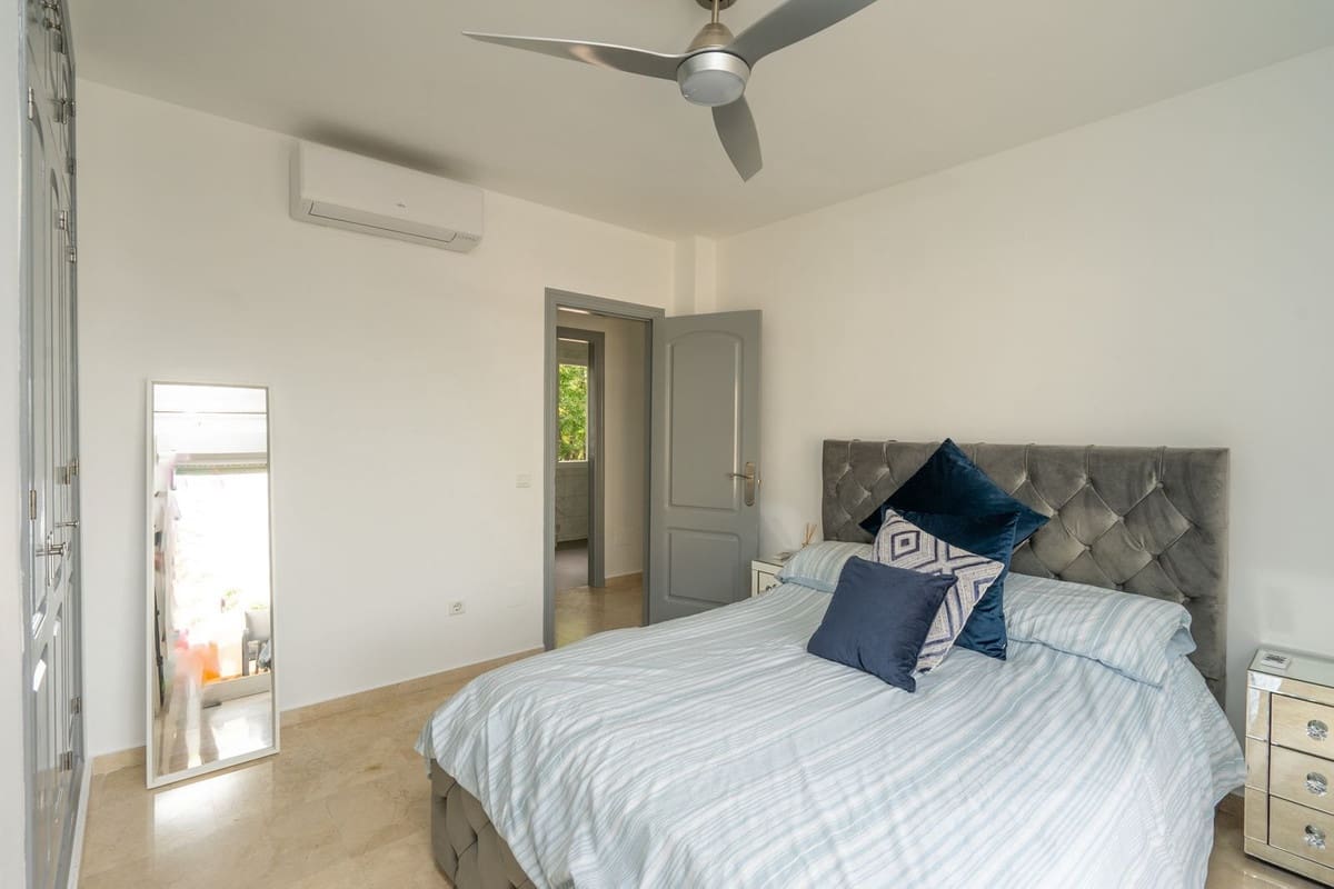 4 bedroom Villa for sale in Benalmadena with pool garage - € 975,000 (Ref: 7743066)