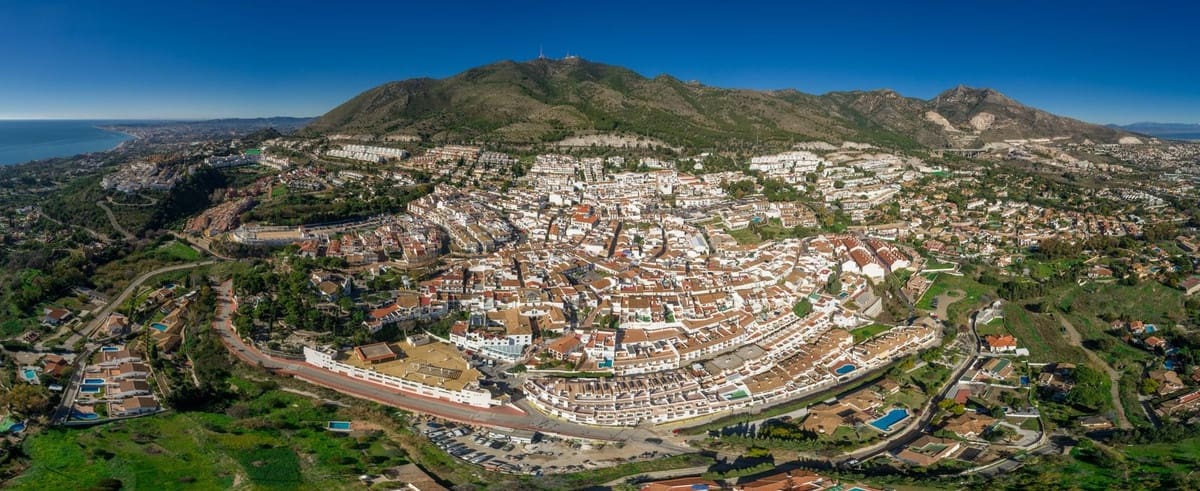 3 soverom Penthouse til salgs i Benalmadena med svømmebasseng garasje - € 619 000 (Ref: 9524598)