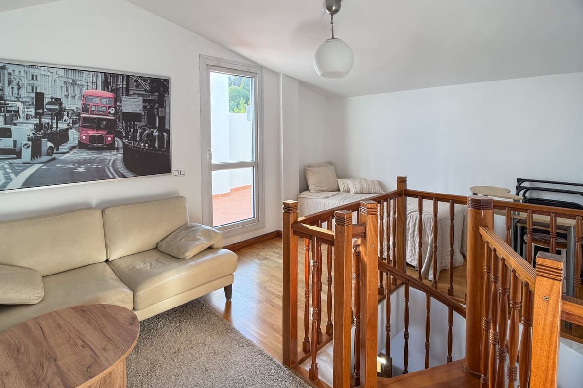 3 bedroom Penthouse for sale in Benalmadena with pool garage - € 599,000 (Ref: 9524598)