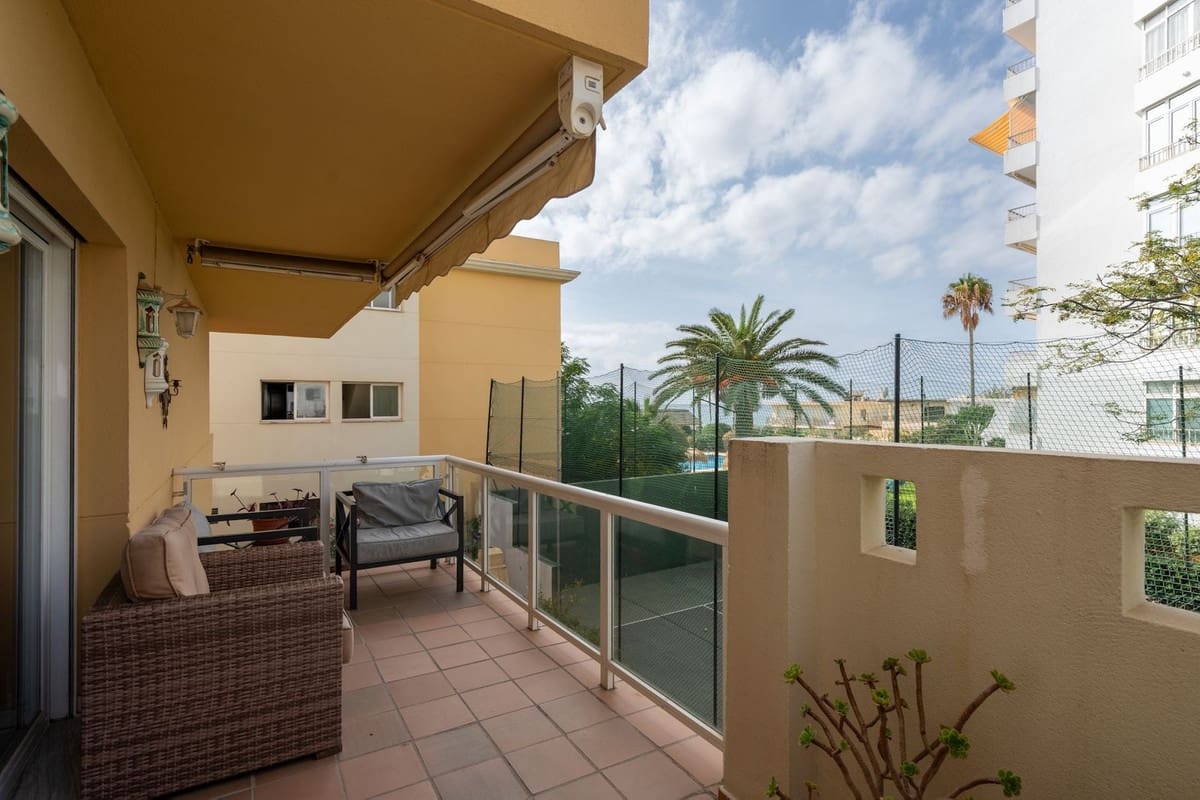 2 sypialnia Apartament na sprzedaż w La Cala de Mijas z basenem garażem - 649 950 € (Ref: 9524603)