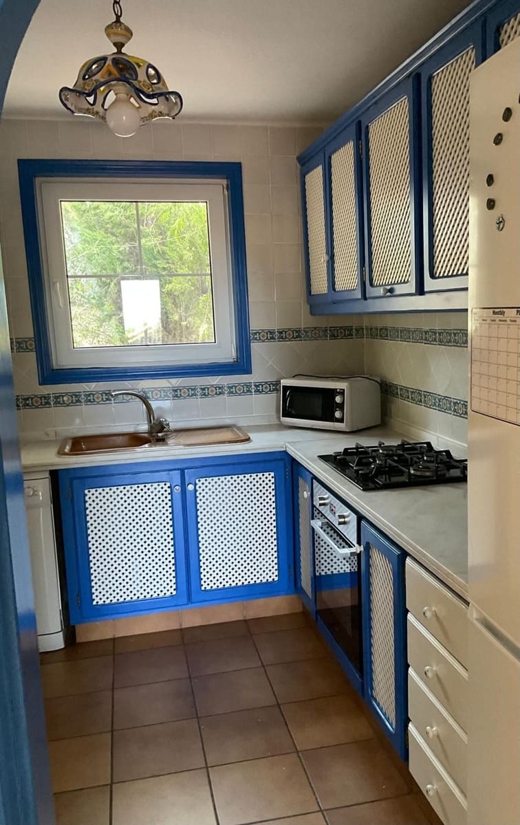 2 bedroom Villa for rent in Benalmadena with pool - € 1,650 (Ref: 9524604)