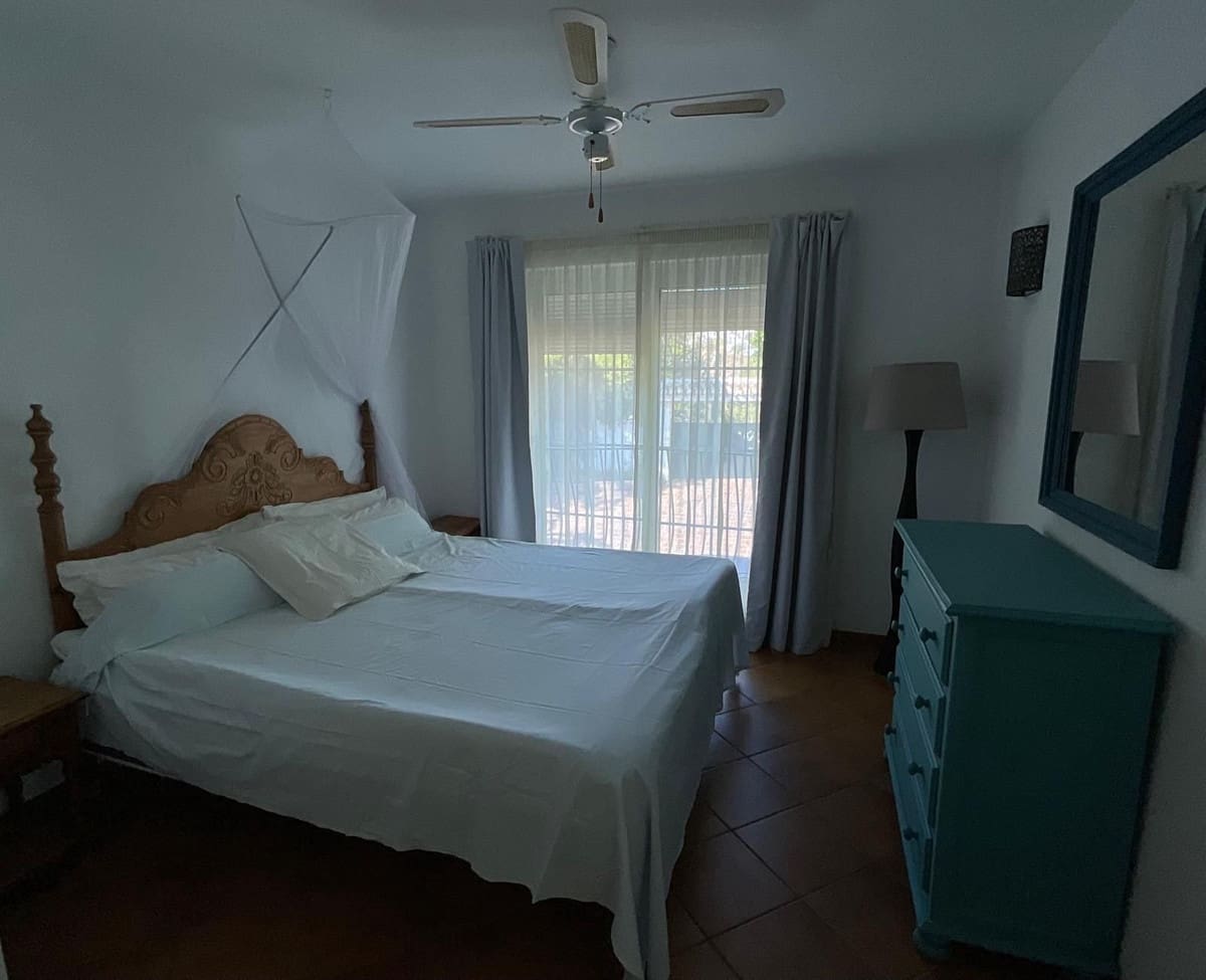 2 bedroom Villa for rent in Benalmadena with pool - € 1,650 (Ref: 9524604)