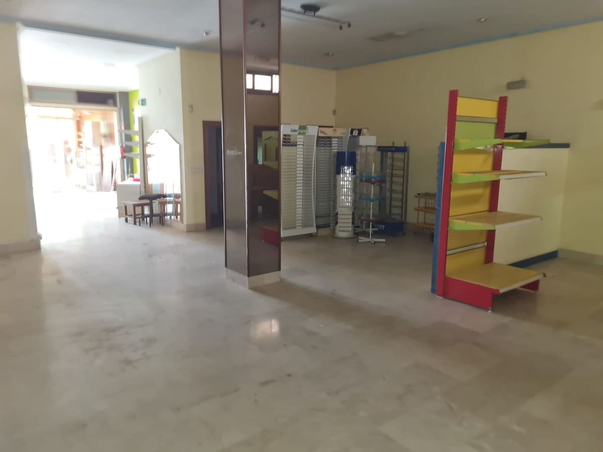 Local Comercial en Benalmádena en alquiler - 3.500 € (Ref: 9524605)