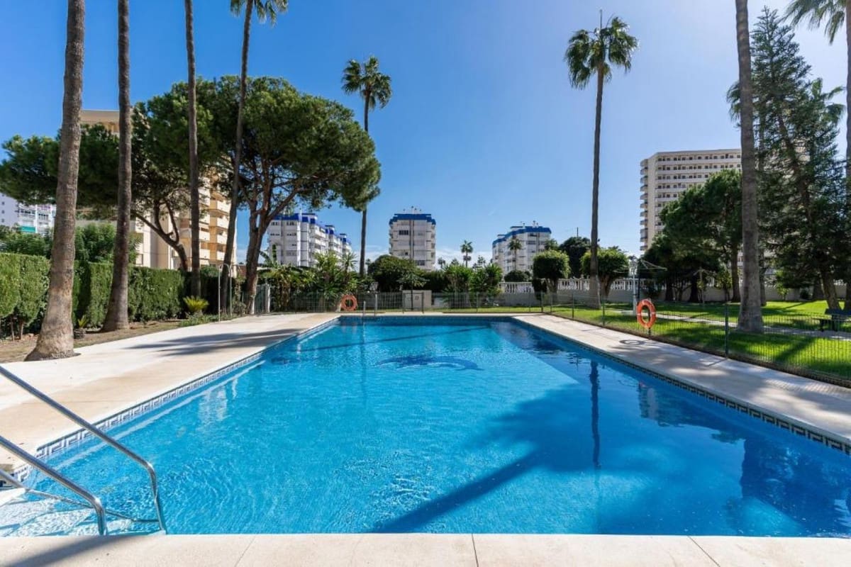 2 makuuhuone Huoneisto myytävänä paikassa Benalmadena mukana uima-altaan - 415 000 € (Ref: 9603397)