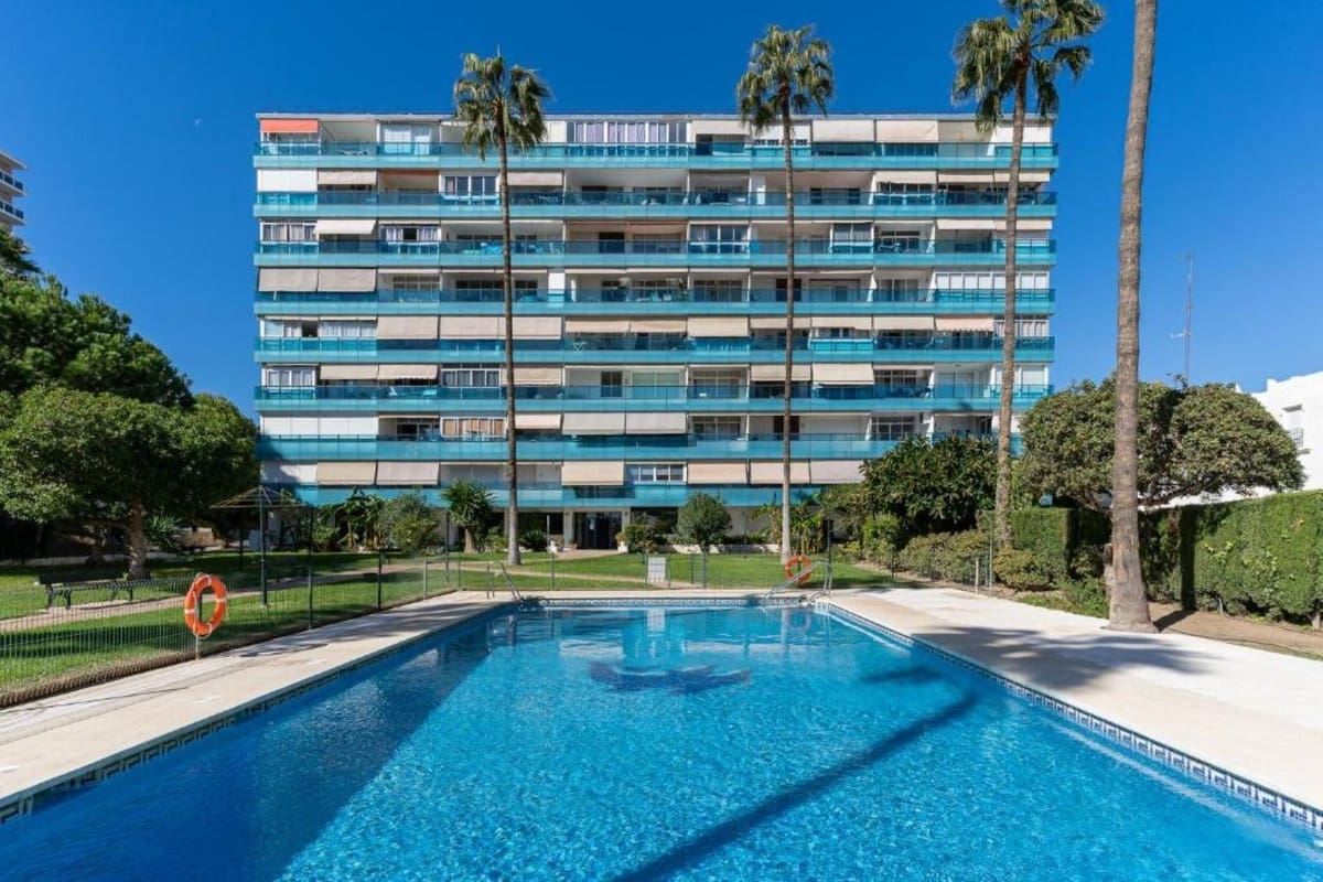 2 makuuhuone Huoneisto myytävänä paikassa Benalmadena mukana uima-altaan - 415 000 € (Ref: 9603397)