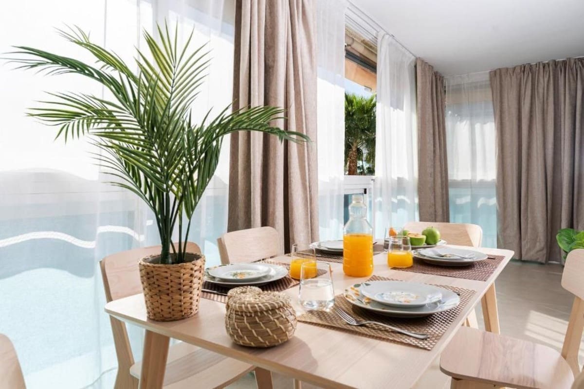 2 bedroom Apartment for sale in Benalmadena with pool - € 415,000 (Ref: 9603397)