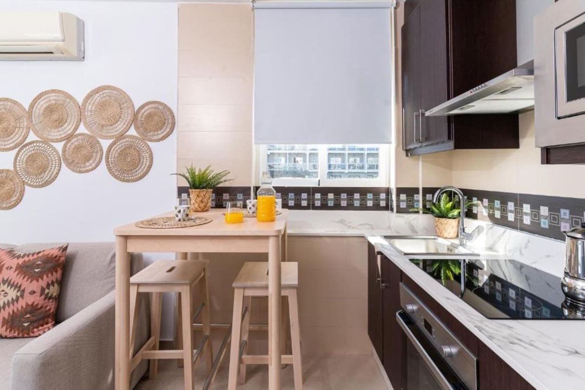 2 bedroom Apartment for sale in Benalmadena with pool - € 415,000 (Ref: 9603397)