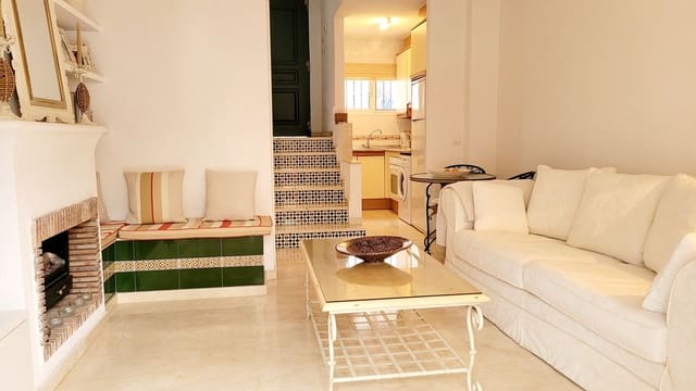 1 bedroom Townhouse for sale in Benalmadena Costa, Benalmádena with pool garage - € 259,000 (Ref: 9641385)