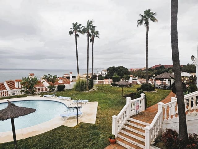 1 bedroom Townhouse for sale in Benalmadena Costa, Benalmádena with pool garage - € 259,000 (Ref: 9641385)